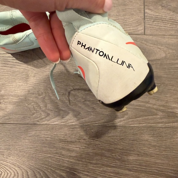 Nike Kids Sneakers - Aqua and Pink - Picture 2 of 2